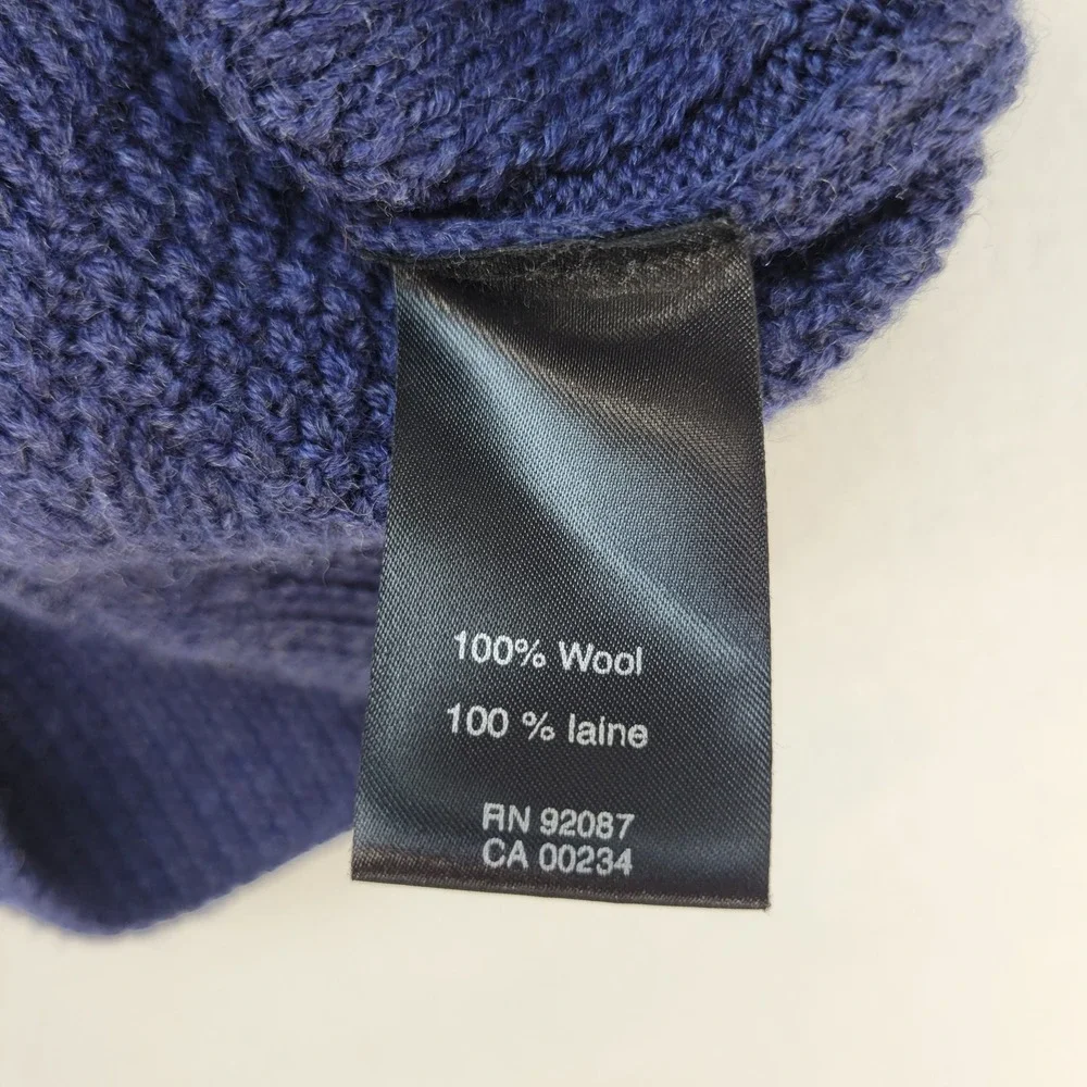 Saks Fifth Ave V-Neck Sweater Mens Medium Blue Italy 100% Wool Diamond Knit